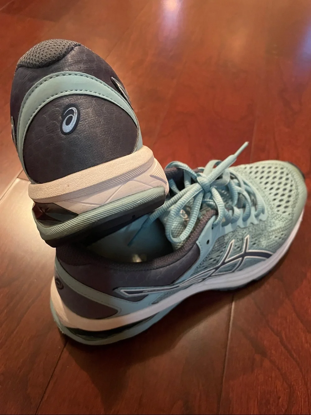 Asics sneakers women’s